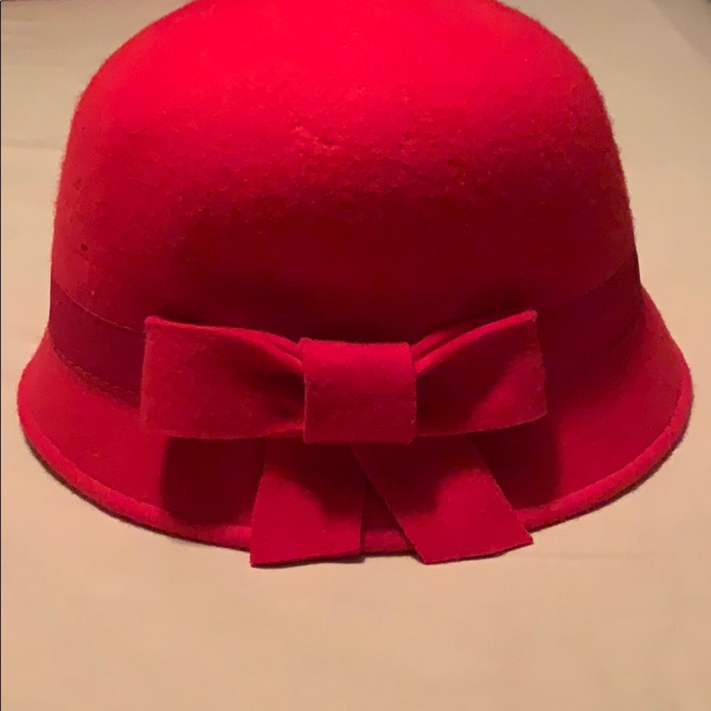 Red hat - Picture 3 of 4